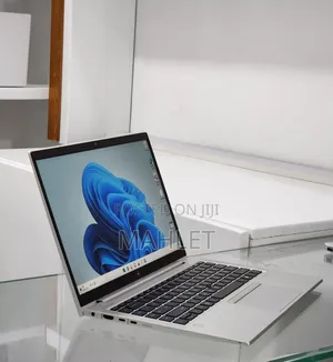 New Laptop HP EliteBook 845 G8 16GB AMD Ryzen 5 SSD 512GB