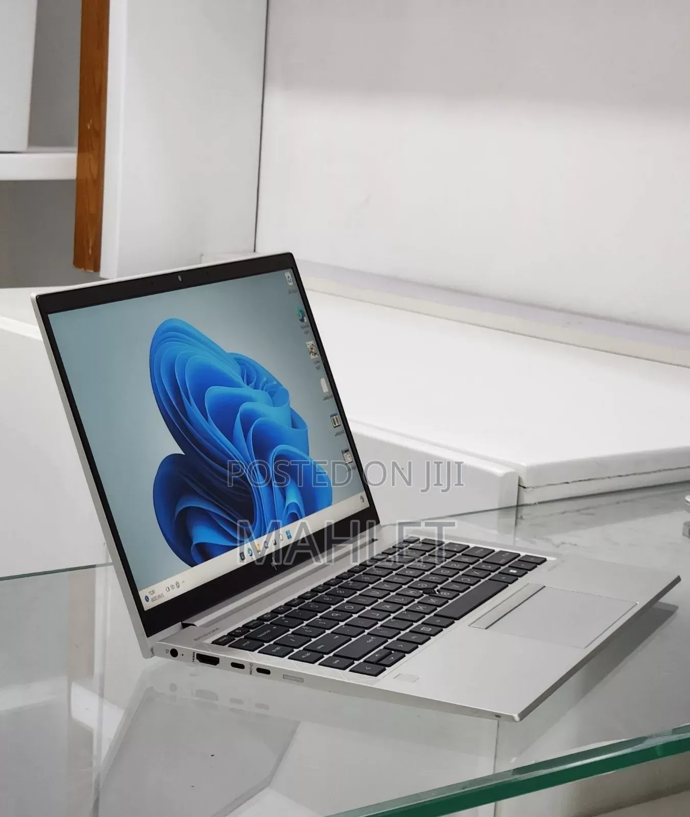 New Laptop HP EliteBook 845 G8 16GB AMD Ryzen 5 SSD 512GB