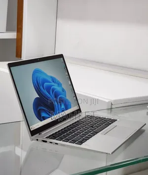 New Laptop HP EliteBook 845 G8 16GB AMD Ryzen 5 SSD 512GB