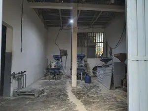 Furnished 10bdrm Block of Flats in Store And Ware House, East Shewa