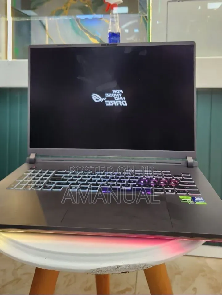New Laptop Asus ROG Strix G18 32GB Intel Core Ultra 9 SSD 2T