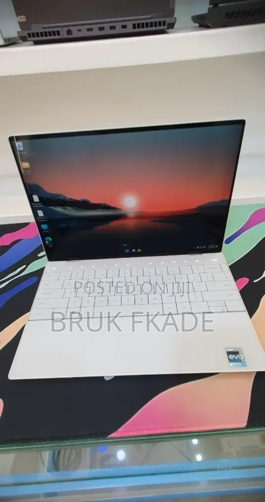 New Laptop Dell XPS 13 32GB Intel Core i7 SSD 512GB