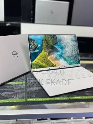 New Laptop Dell XPS 13 32GB Intel Core i7 SSD 512GB