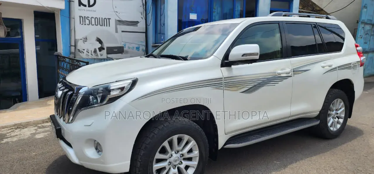 Toyota Land Cruiser Prado 2015 White