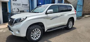 Toyota Land Cruiser Prado 2015 White