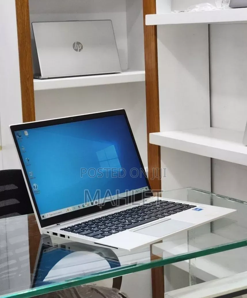 New Laptop HP EliteBook 840 G8 16GB Intel Core i5 SSD 512GB