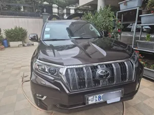 Toyota Land Cruiser Prado 2018 Gray