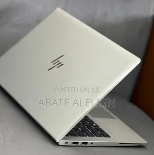 New Laptop HP EliteBook 830 G8 16GB Intel Core i5 SSD 512GB