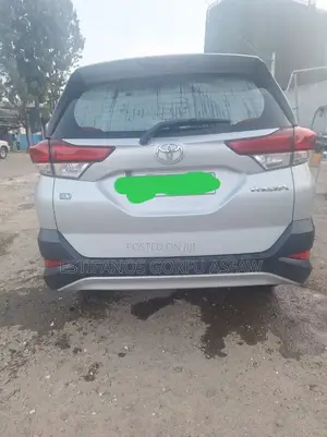 Toyota Rush 2021 Gray