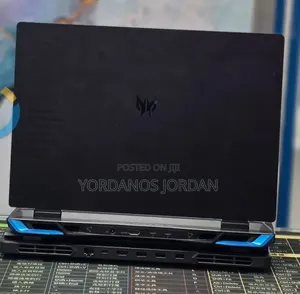 New Laptop Acer Predator Helios 16 16GB Intel Core i7 SSD 512GB