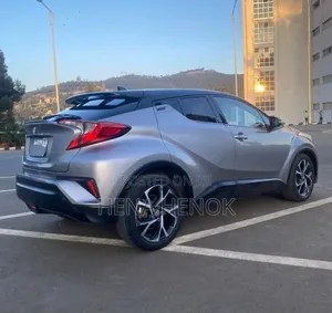 Toyota C-HR 2017 Silver