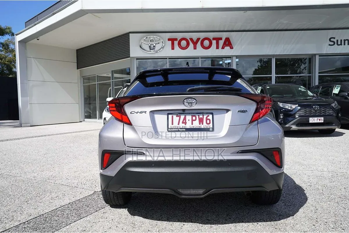 Toyota C-HR 2017 Silver