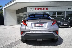 Toyota C-HR 2017 Silver