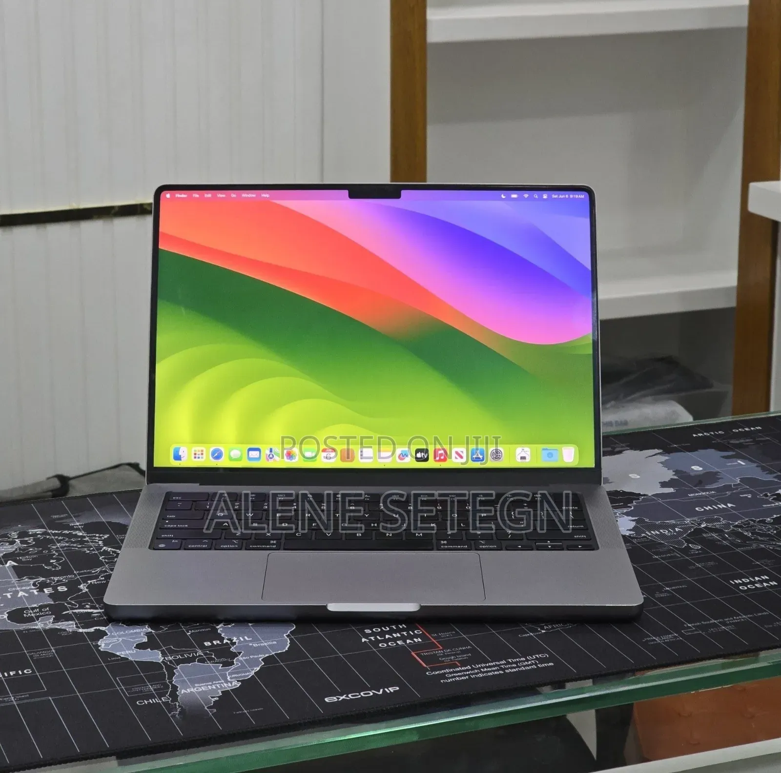 New Laptop Apple MacBook Pro 2023 M3 8GB Intel Core M3 SSD 512GB