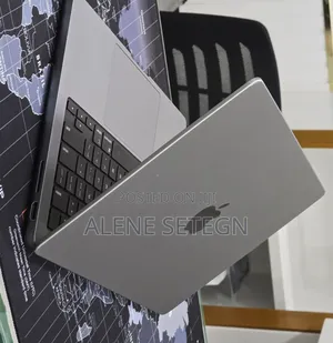 New Laptop Apple MacBook Pro 2023 M3 8GB Intel Core M3 SSD 512GB