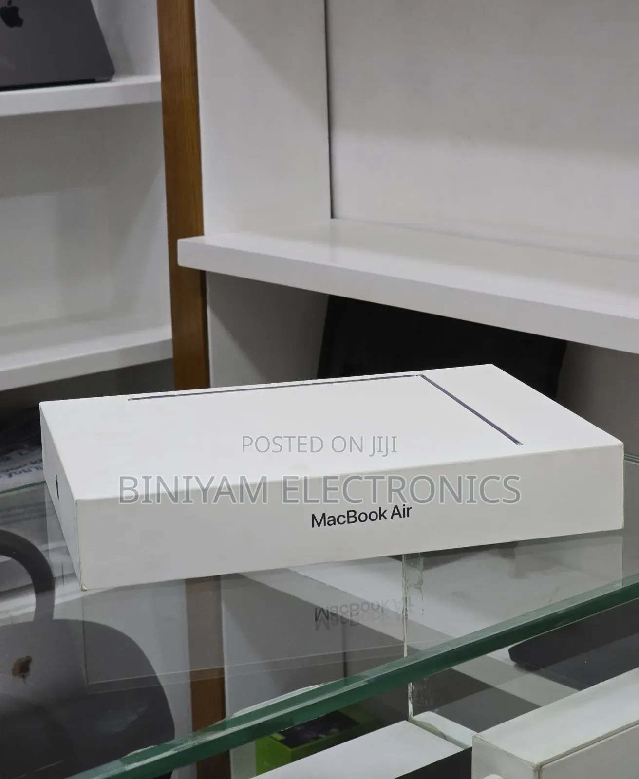 New Laptop Apple MacBook Air 2026 M5 16GB Apple M5 SSD 512GB