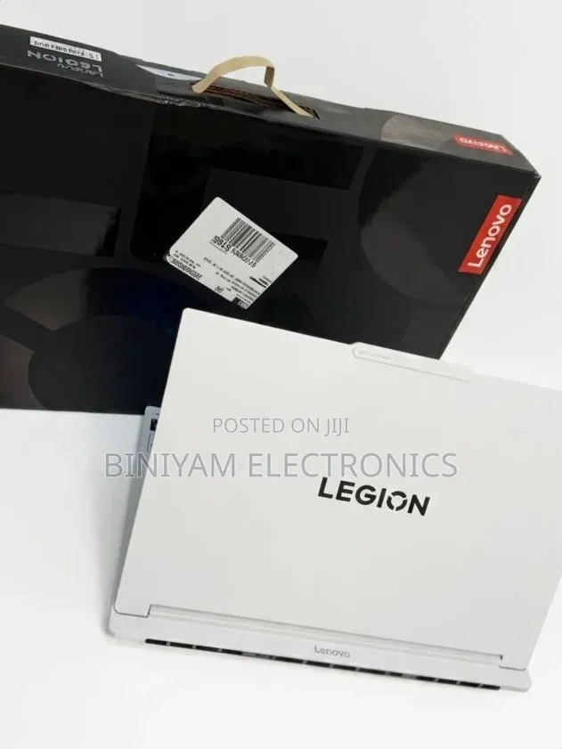 New Laptop Lenovo Legion Pro 7 32GB Intel Core Ultra 9 SSD 1T