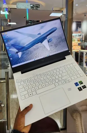 New Laptop HP Victus 16 16GB Intel Core i7 SSD 512GB