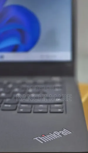 New Laptop Lenovo ThinkPad T14s Gen 2 16GB Intel Core i7 SSD 512GB