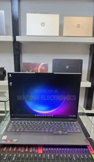 New Laptop Lenovo Legion 9 32GB AMD Ryzen 9 SSD 1T