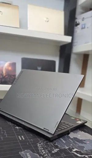 New Laptop Lenovo Legion 9 32GB AMD Ryzen 9 SSD 1T