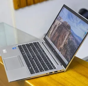 New Laptop HP EliteBook 840 G8 16GB Intel Core i5 SSD 512GB