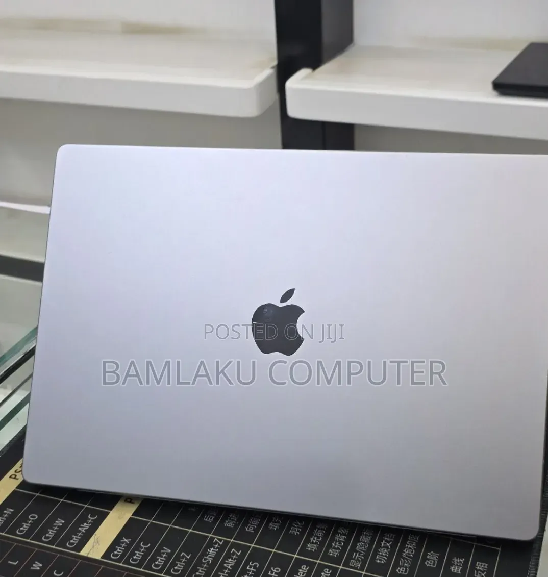 New Laptop Apple MacBook Pro 2021 M1 Max 32GB Apple M1 Max SSD 1T