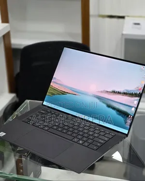 New Laptop Dell Precision 5550 16GB Intel Core i7 SSD 512GB