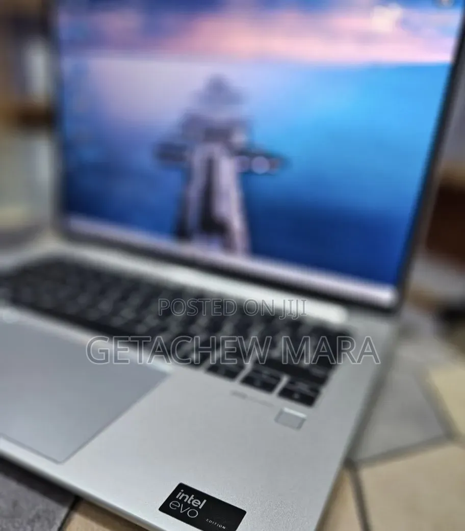 New Laptop HP ZBook 14 16GB Intel Core i7 SSD 512GB