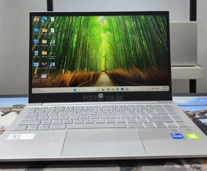 New Laptop HP Pavilion 14 16GB Intel Core i5 SSD 512GB