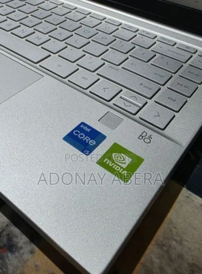 New Laptop HP Pavilion 14-ce3064st 16GB Intel Core i5 SSD 512GB
