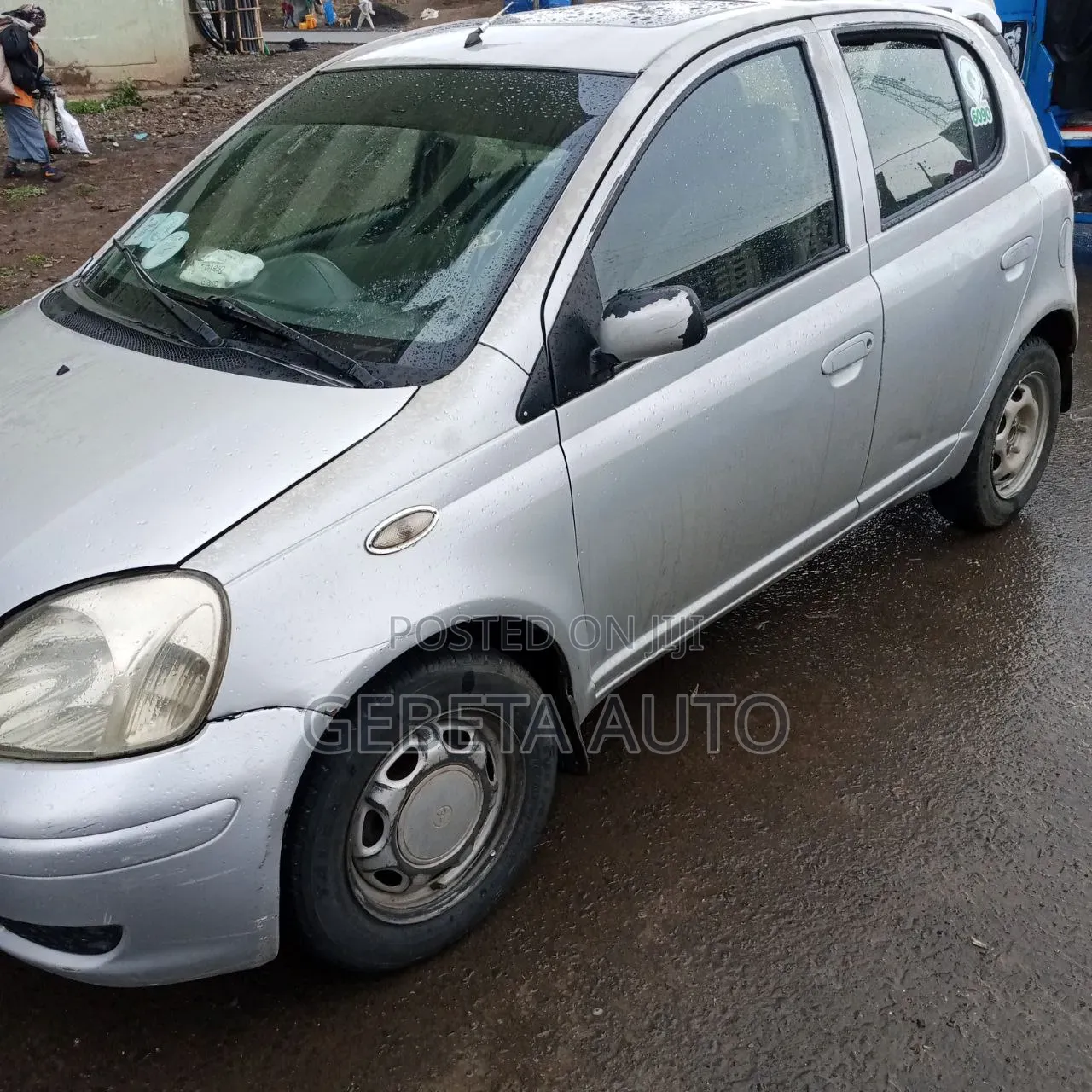 Toyota Vitz 2000