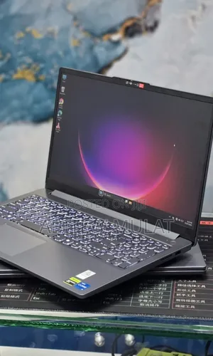 New Laptop Lenovo LOQ 15AHP10 12GB Intel Core i5 SSD 512GB