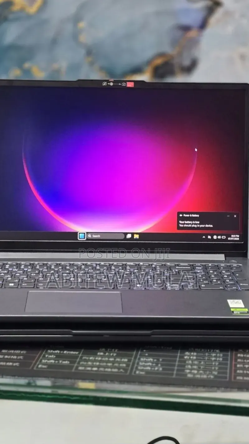 New Laptop Lenovo LOQ 15AHP10 12GB Intel Core i5 SSD 512GB