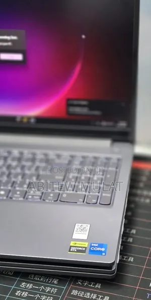 New Laptop Lenovo LOQ 15AHP10 12GB Intel Core i5 SSD 512GB