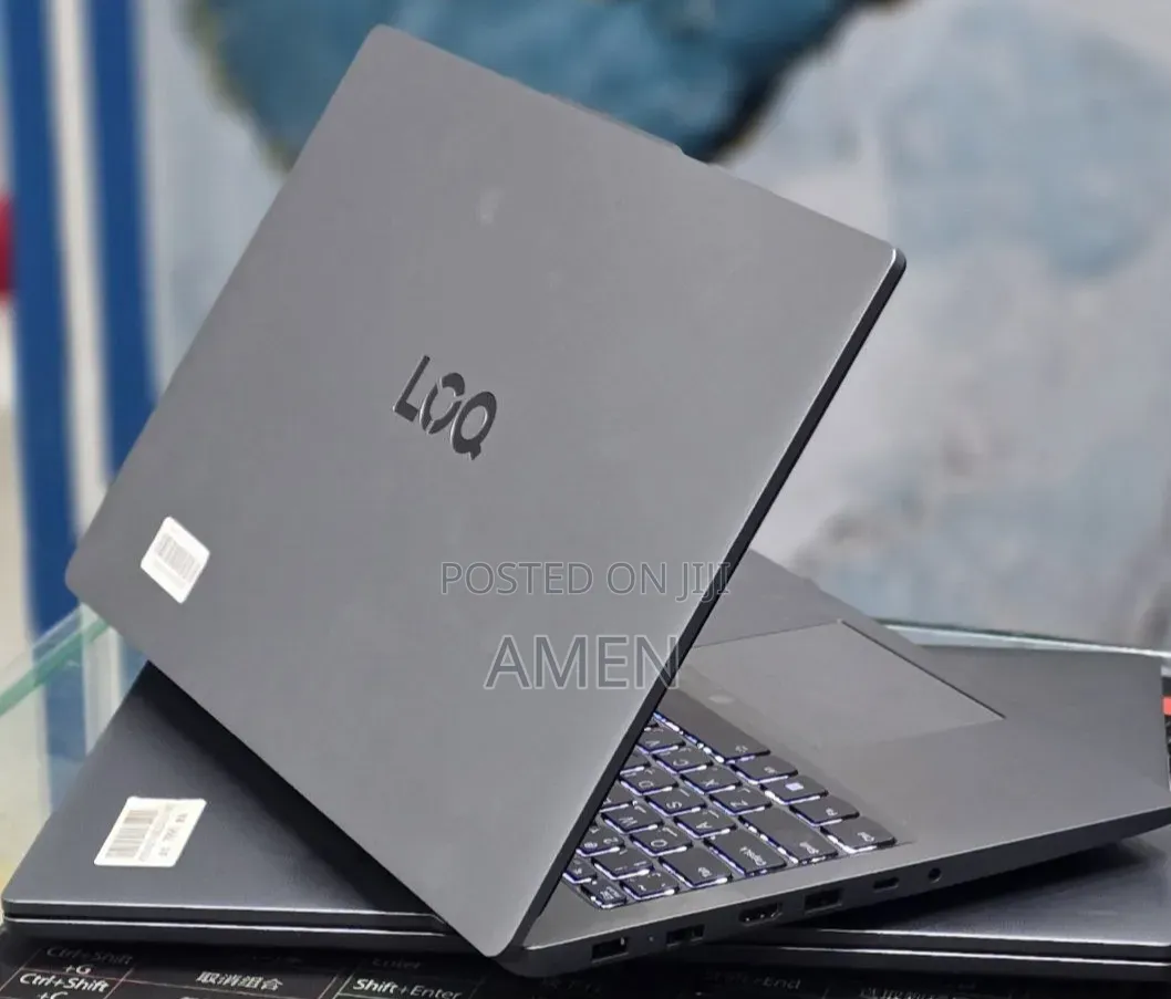 New Laptop Lenovo LOQ 15IRH8 12GB Intel Core i5 SSD 512GB
