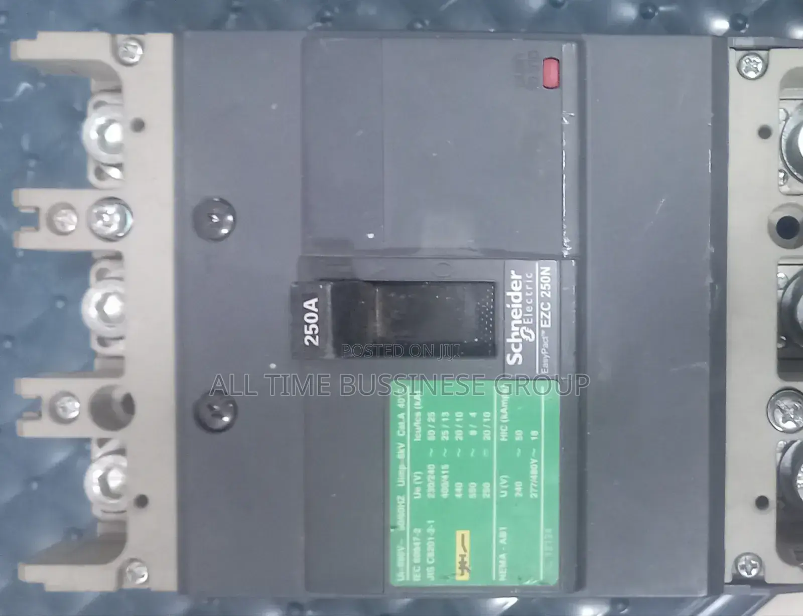 Schneider Breaker 250a