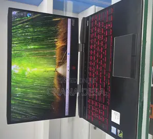 New Laptop HP Omen X 8GB Intel Core i5 SSD 256GB