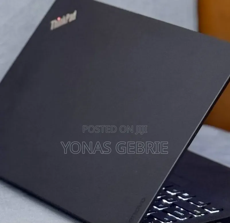 New Laptop Lenovo 8GB Intel Core i5 SSD 512GB