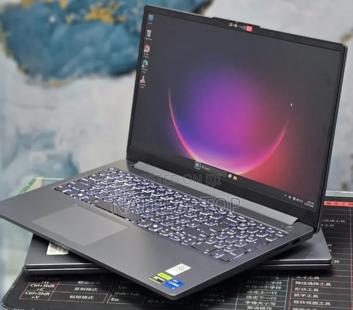 New Laptop Lenovo 12GB Intel Core i5 SSD 512GB