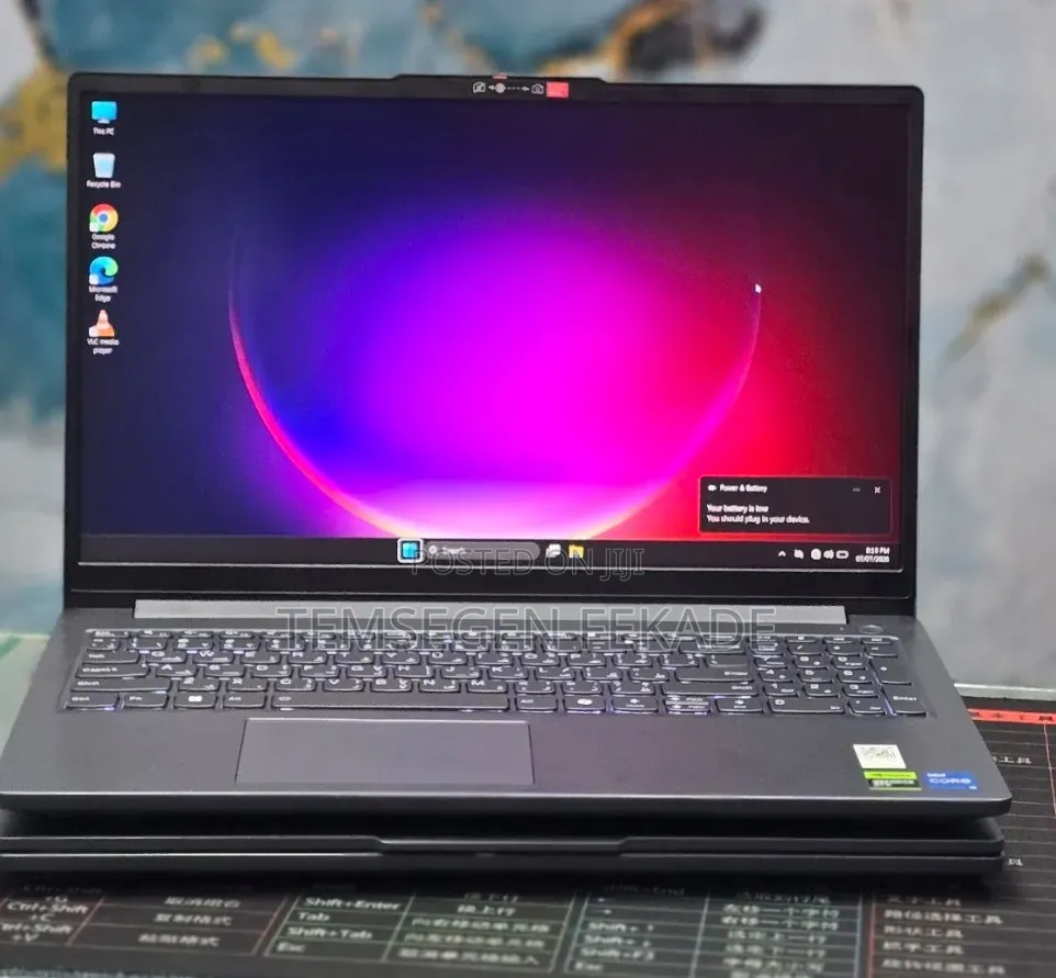 New Laptop Lenovo LOQ 15ARP9 12GB Intel Core i5 SSD 512GB