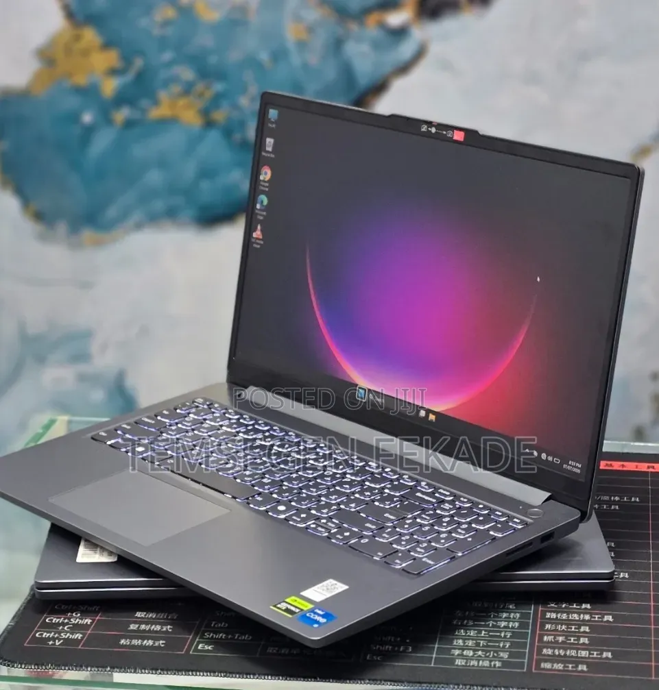 New Laptop Lenovo LOQ 15ARP9 12GB Intel Core i5 SSD 512GB