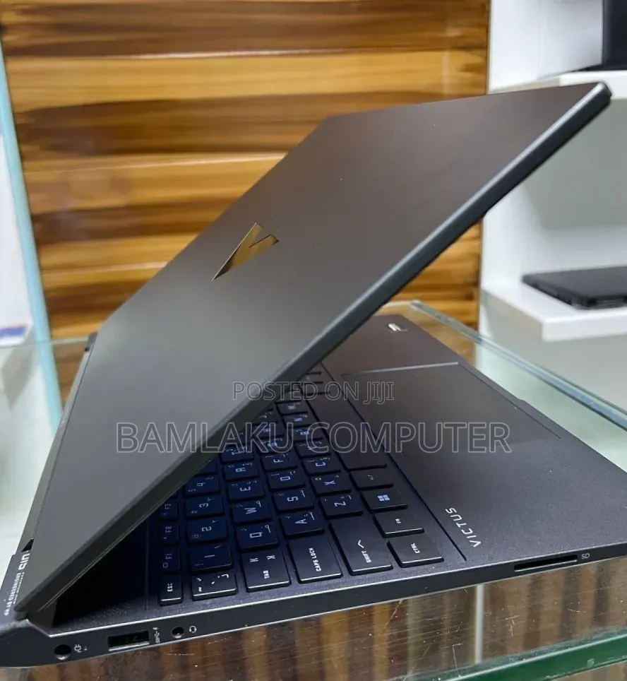 New Laptop HP Victus 15 16GB Intel Core i5 SSD 512GB