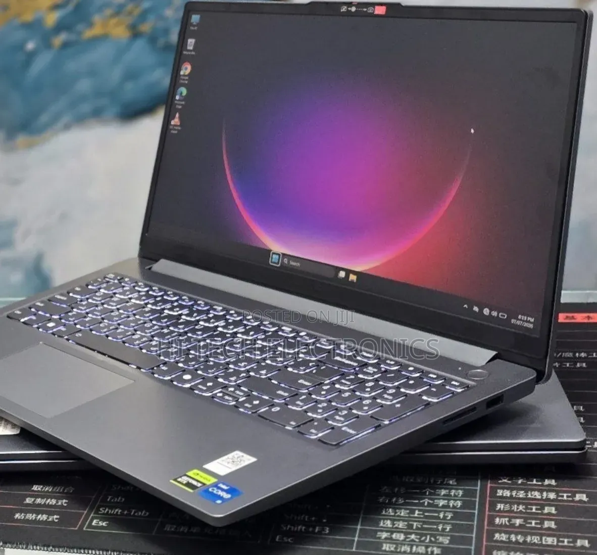New Laptop Lenovo LOQ 15AHP10 12GB Intel Core i5 SSD 512GB