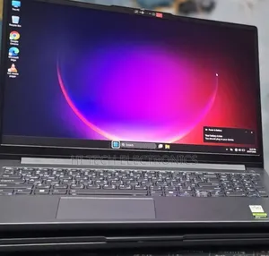New Laptop Lenovo LOQ 15AHP10 12GB Intel Core i5 SSD 512GB