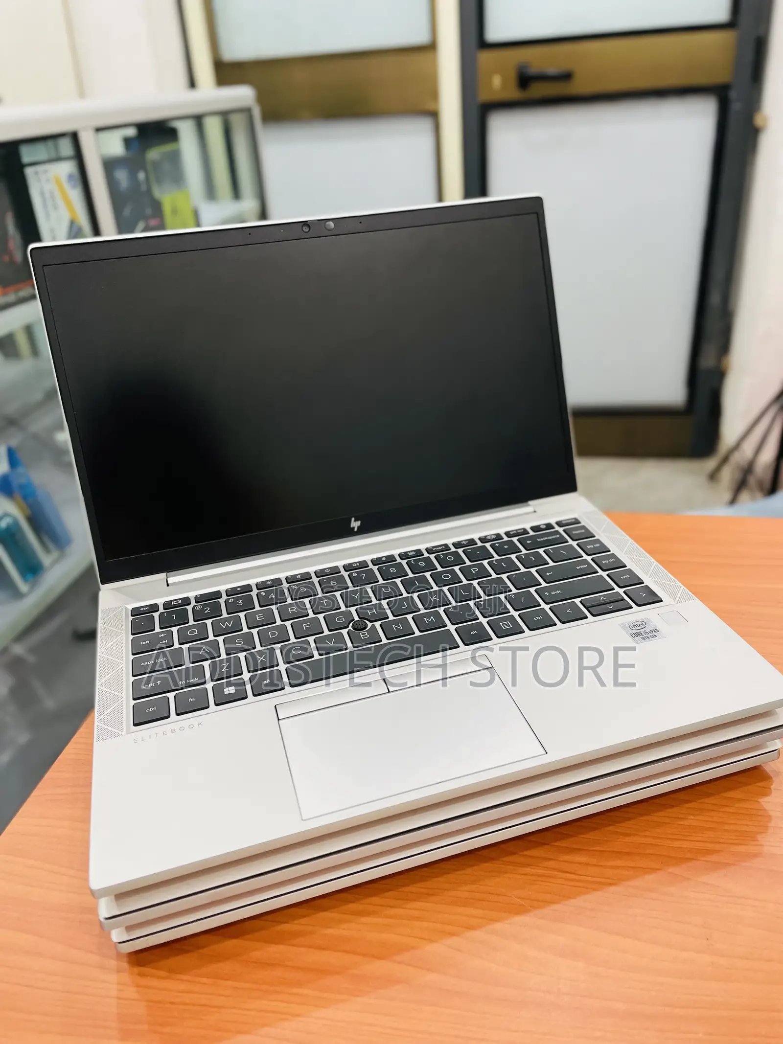New Laptop HP EliteBook 840 G7 8GB Intel Core i5 SSD 512GB