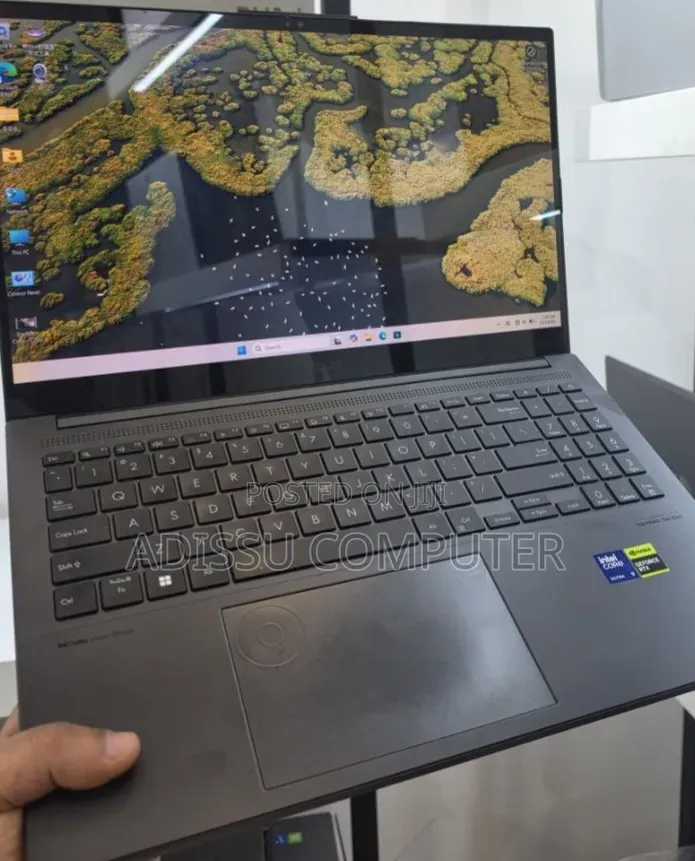 New Laptop Asus ROG Strix G15 16GB Intel Core Ultra 9 SSD 512GB