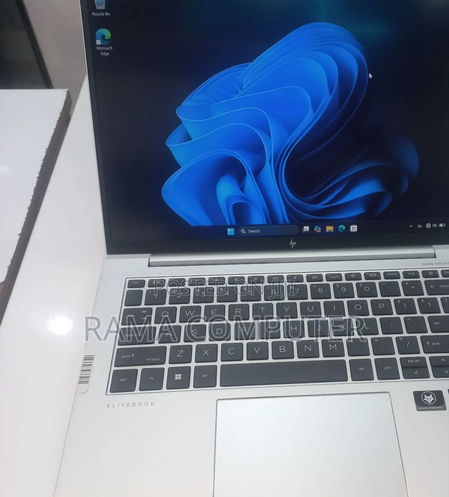 New Laptop HP EliteBook 840 G9 16GB Intel Core i5 SSD 512GB