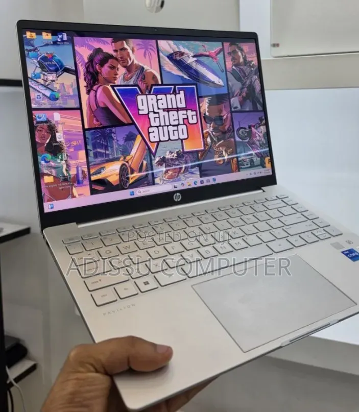 New Laptop HP Stream Notebook 16GB Intel Core i7 SSD 1T