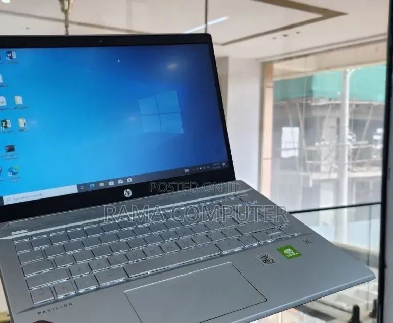 New Laptop HP Pavilion 14 16GB Intel Core i7 SSD 512GB